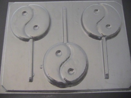 3504 Yin Yang Chocolate or Hard Candy Lollipop Mold